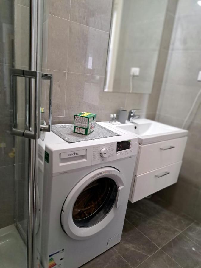 Sena Palas Centru Яш Екстериор снимка